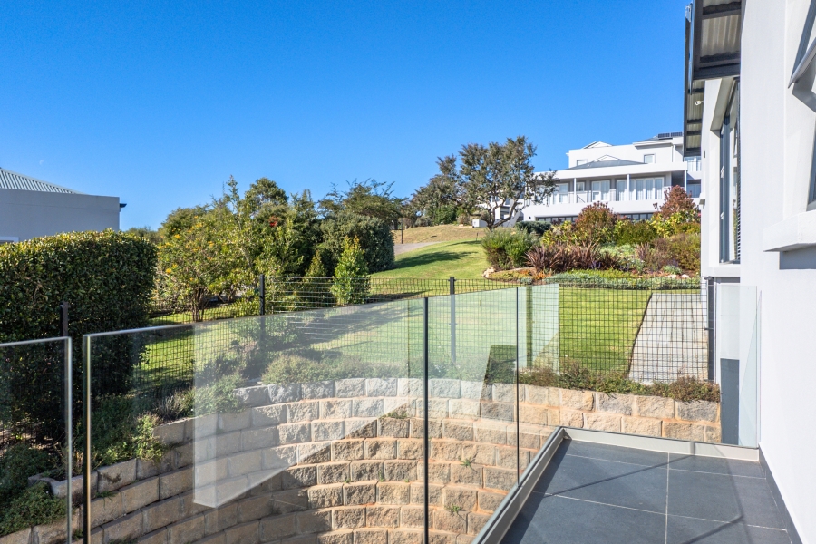 4 Bedroom Property for Sale in Brackenridge Western Cape